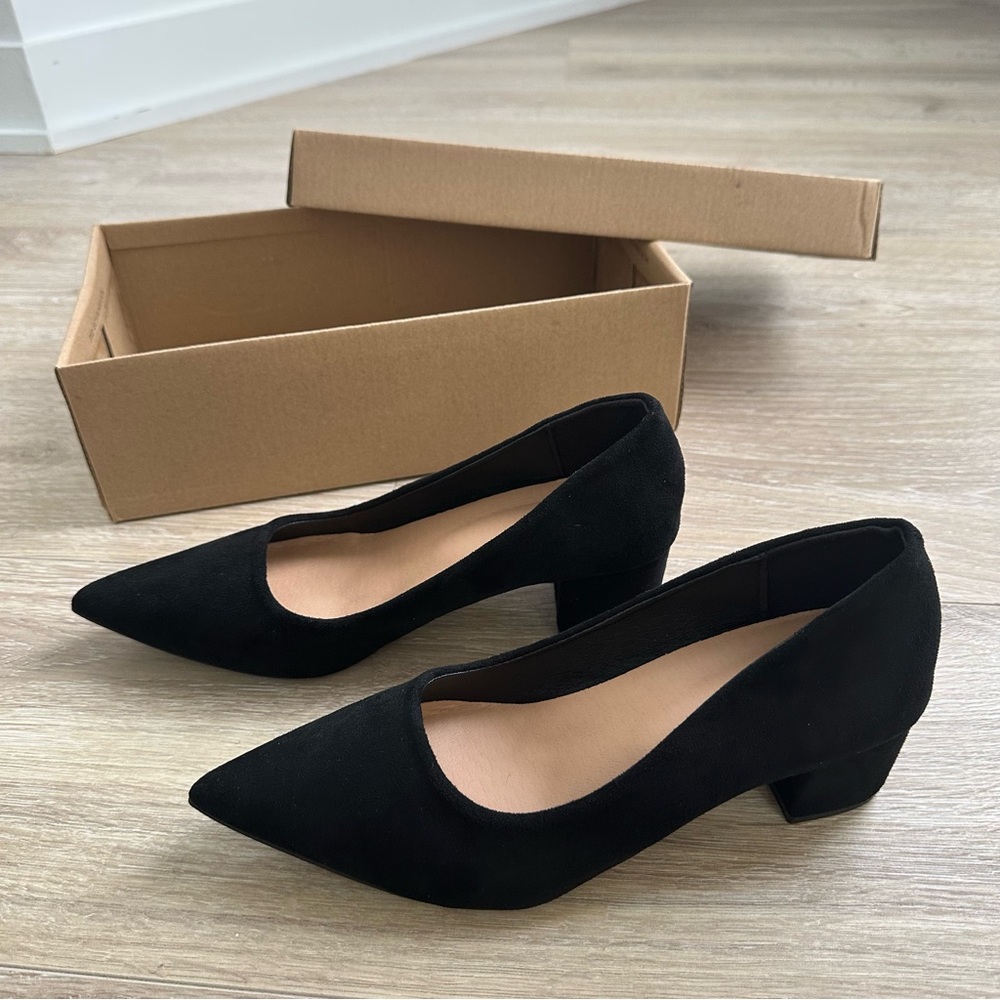 Black Suede Flats with Pointed Toe